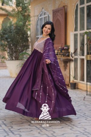 🧣 Wedding-Ready Star Georgette Gown Set with Dupatta - Special Designer Gown