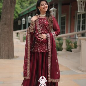 πͺ‘ Classic Craftsmanship in Modern Style - Special Designer Gown