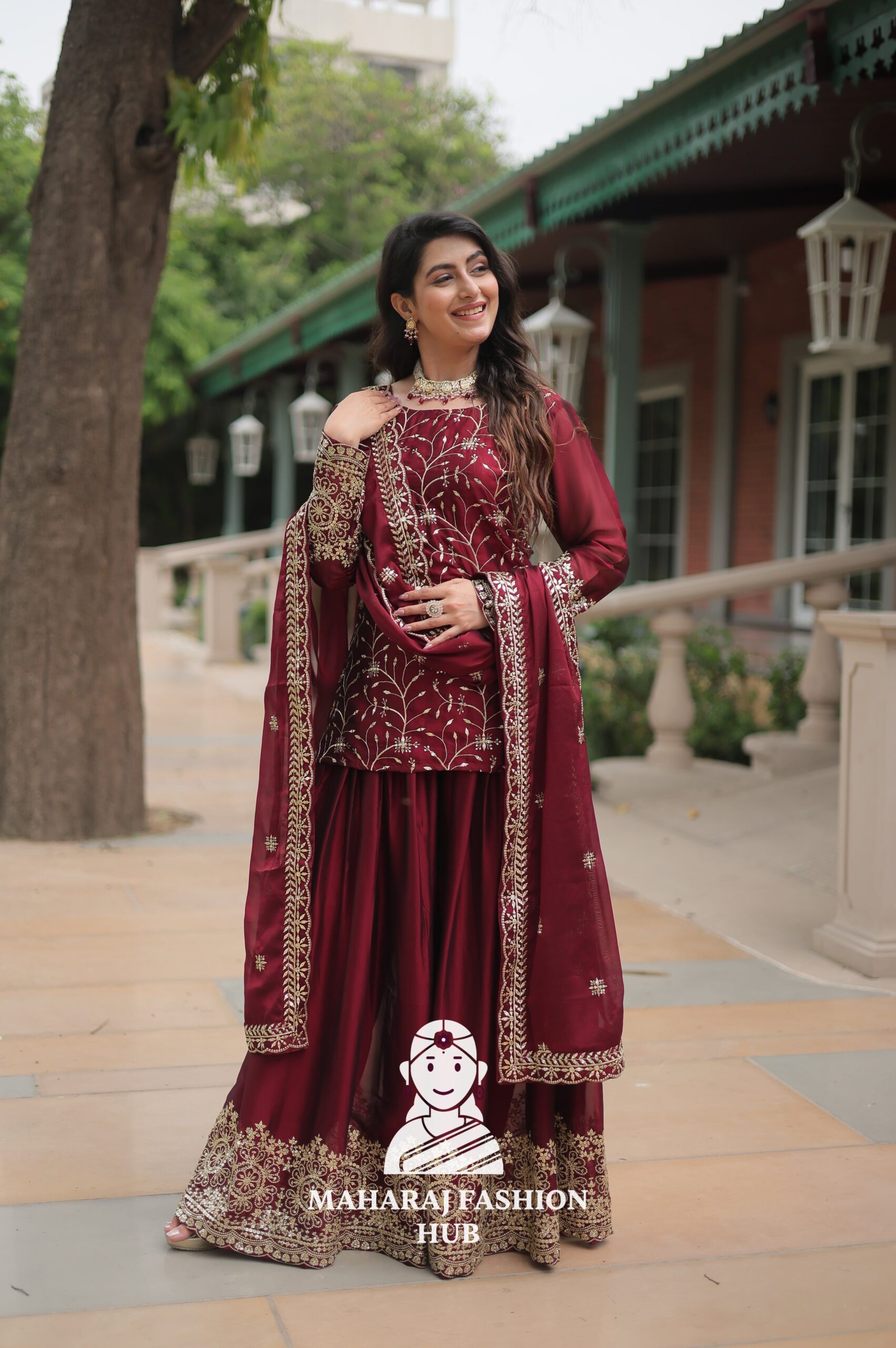 🪡 Classic Craftsmanship in Modern Style - Special Designer Gown